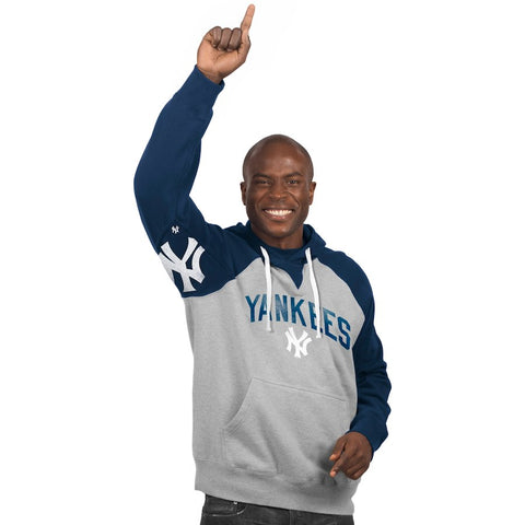 New York Yankees Hands High Pullover Hoodie - Gray